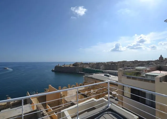 Vallettadreamsuites Groud Floor Shared Sea View Rooof Terrace Apartament *