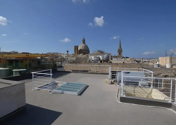 Vallettadreamsuites Groud Floor Shared Sea View Rooof Terrace Apartament Valletta